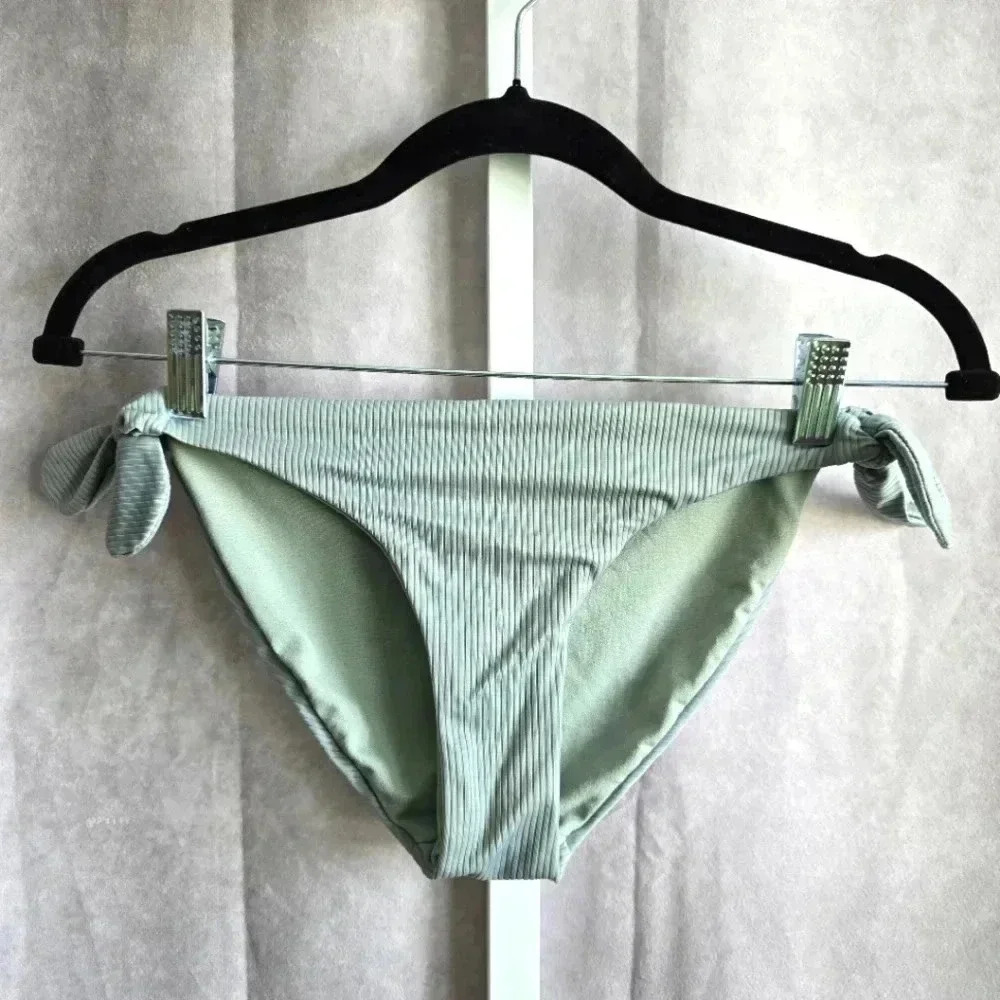 No Boundaries Gray Bikini Bottom Swimwear‎ Swimsuit Size Small